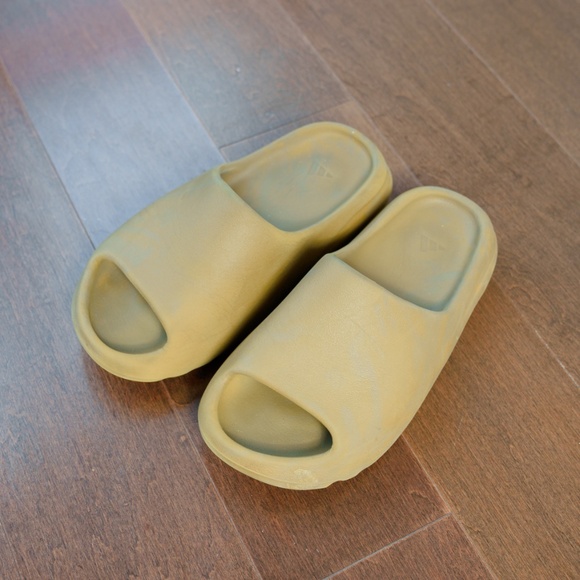 YEEZY x Adidas Slide sandals, Brown, Size 8 - Picture 5 of 8